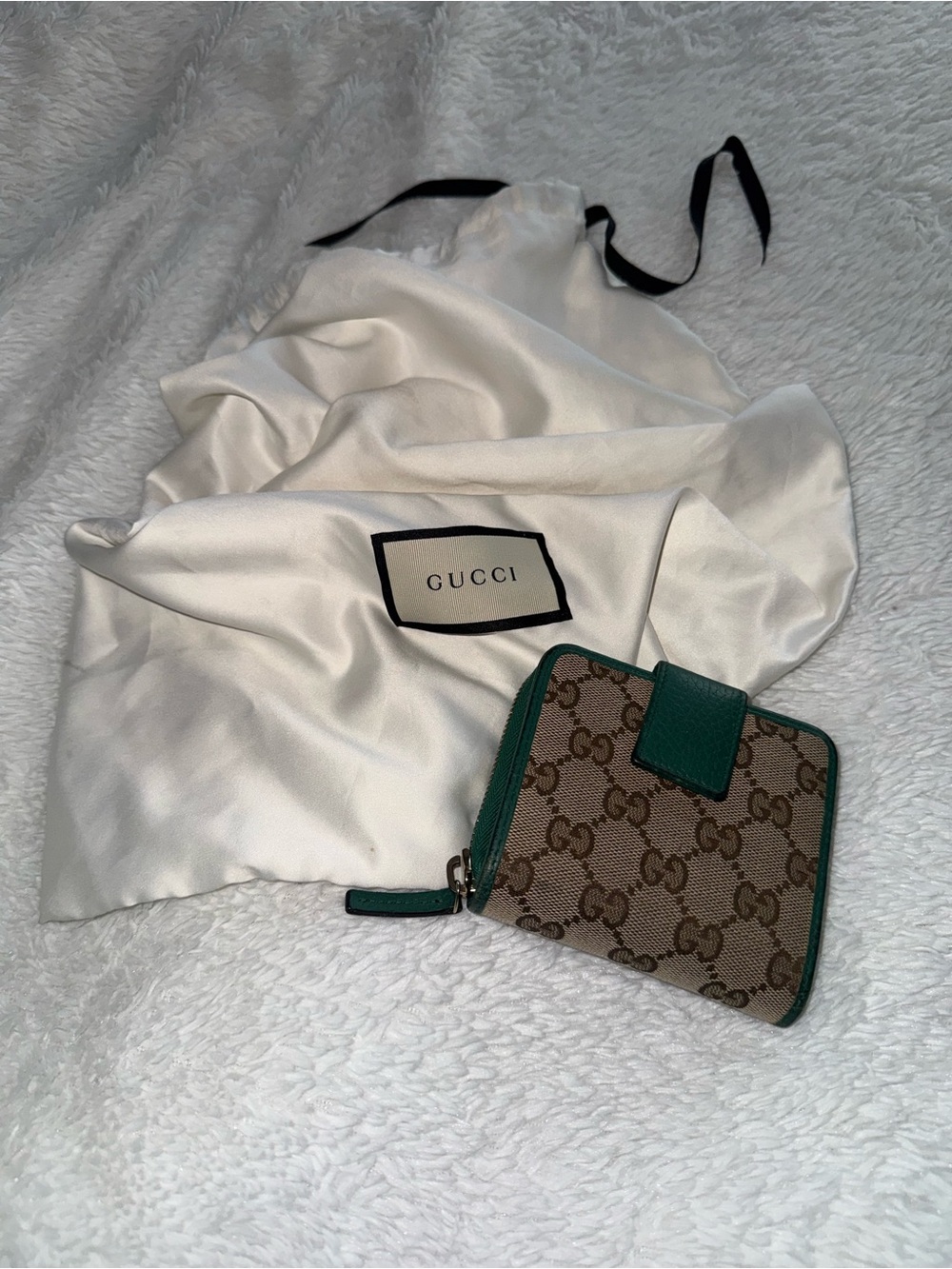 Gucci Brown GG Canvas Wallet with Green Trim - Picture 2 of 5